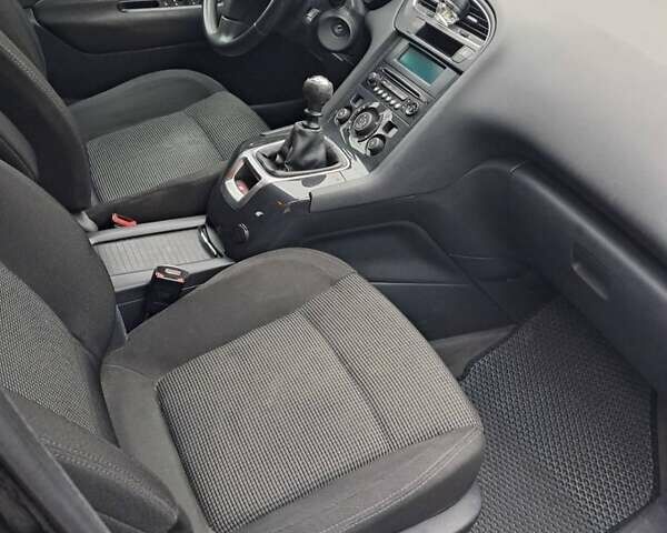 Черный Пежо 5008, объемом двигателя 1.6 л и пробегом 230 тыс. км за 7200 $, фото 6 на Automoto.ua