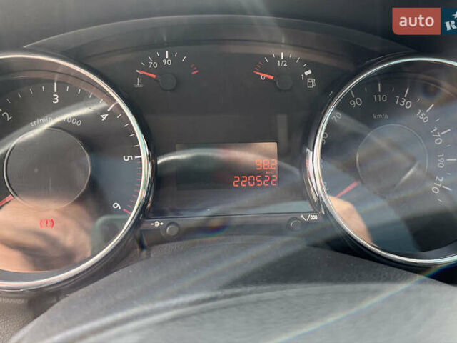 Черный Пежо 5008, объемом двигателя 2 л и пробегом 221 тыс. км за 9300 $, фото 9 на Automoto.ua