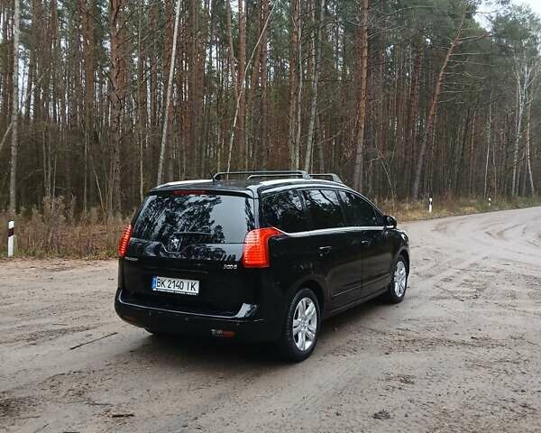 Черный Пежо 5008, объемом двигателя 1.56 л и пробегом 123 тыс. км за 7650 $, фото 2 на Automoto.ua