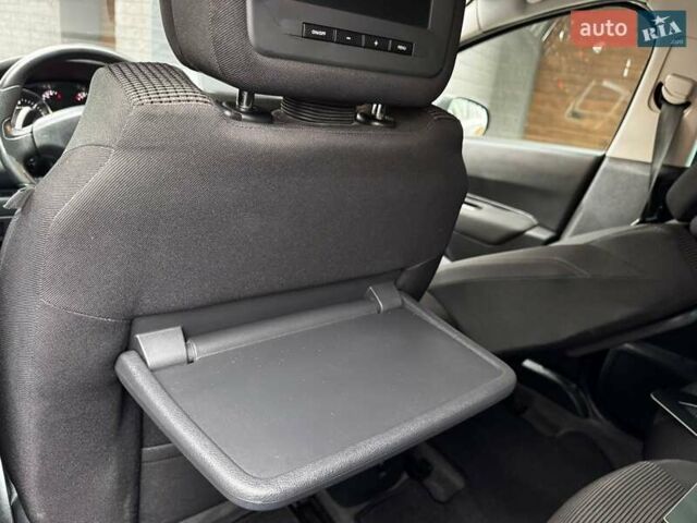 Чорний Пежо 5008, об'ємом двигуна 1.56 л та пробігом 208 тис. км за 8300 $, фото 59 на Automoto.ua