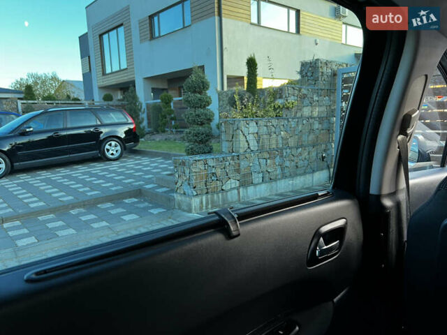 Чорний Пежо 5008, об'ємом двигуна 1.6 л та пробігом 240 тис. км за 7850 $, фото 39 на Automoto.ua