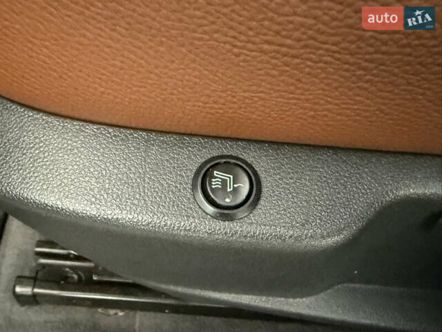 Чорний Пежо 5008, об'ємом двигуна 1.6 л та пробігом 224 тис. км за 7999 $, фото 43 на Automoto.ua