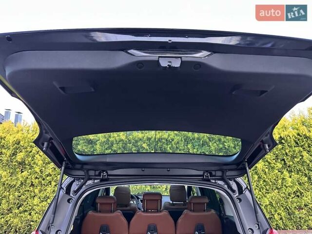 Пежо 5008 2012 у Стрые на Automoto.ua Чорний Пежо 5008, об'ємом двигуна 1.6 л та пробігом 225 тис. км за 7999 $, фото 49 на Automoto.ua