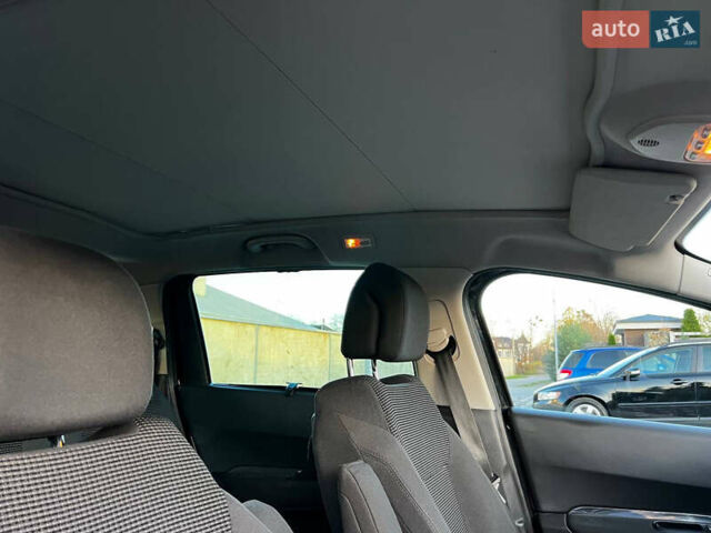 Черный Пежо 5008, объемом двигателя 1.6 л и пробегом 250 тыс. км за 7799 $, фото 30 на Automoto.ua