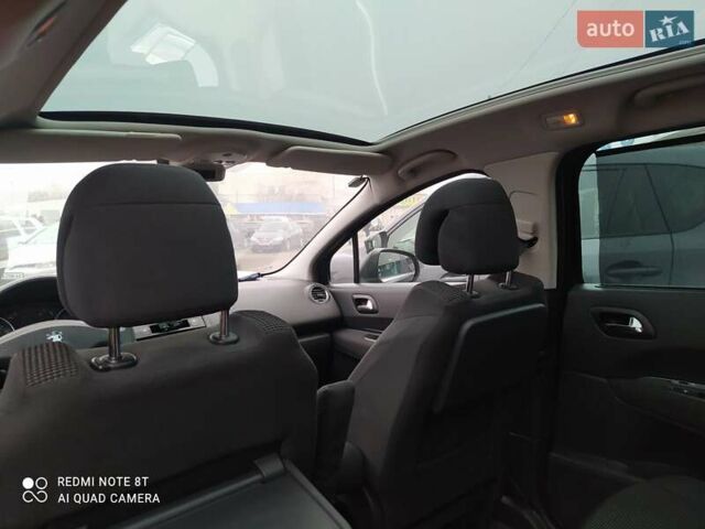 Черный Пежо 5008, объемом двигателя 1.6 л и пробегом 235 тыс. км за 8950 $, фото 4 на Automoto.ua