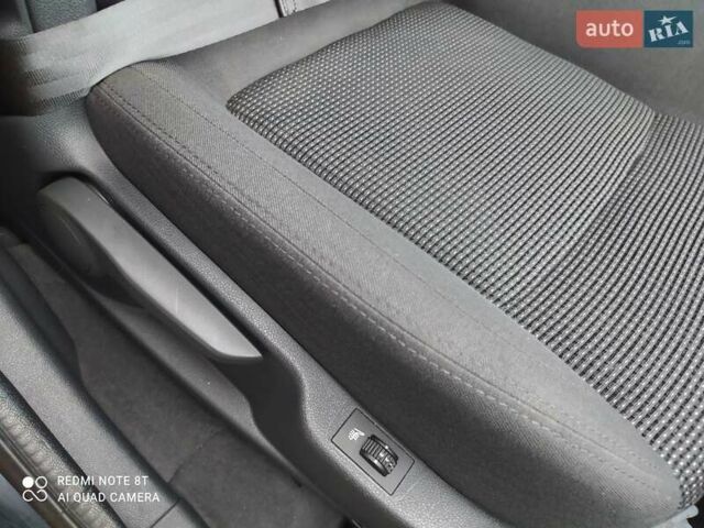 Черный Пежо 5008, объемом двигателя 1.6 л и пробегом 235 тыс. км за 8950 $, фото 2 на Automoto.ua