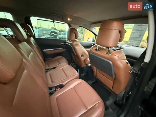 Чорний Пежо 5008, об'ємом двигуна 1.6 л та пробігом 224 тис. км за 7999 $, фото 29 на Automoto.ua