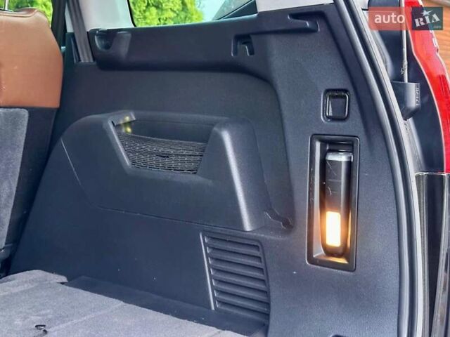 Пежо 5008 2012 у Стрые на Automoto.ua Чорний Пежо 5008, об'ємом двигуна 1.6 л та пробігом 225 тис. км за 7999 $, фото 47 на Automoto.ua