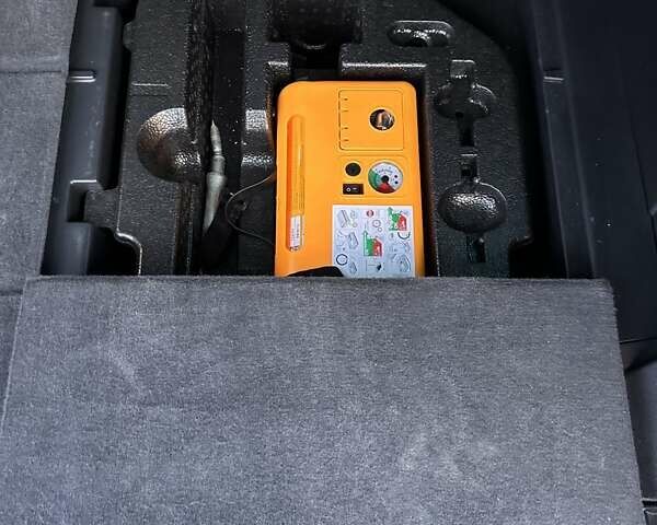 Пежо 5008 2012 у Стрые на Automoto.ua Чорний Пежо 5008, об'ємом двигуна 1.6 л та пробігом 225 тис. км за 7999 $, фото 115 на Automoto.ua