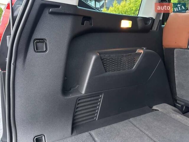 Пежо 5008 2012 у Стрые на Automoto.ua Чорний Пежо 5008, об'ємом двигуна 1.6 л та пробігом 225 тис. км за 7999 $, фото 44 на Automoto.ua