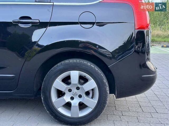 Пежо 5008 2012 у Стрые на Automoto.ua Чорний Пежо 5008, об'ємом двигуна 1.6 л та пробігом 225 тис. км за 7999 $, фото 57 на Automoto.ua