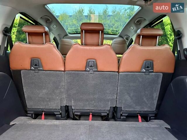 Пежо 5008 2012 у Стрые на Automoto.ua Чорний Пежо 5008, об'ємом двигуна 1.6 л та пробігом 225 тис. км за 7999 $, фото 50 на Automoto.ua