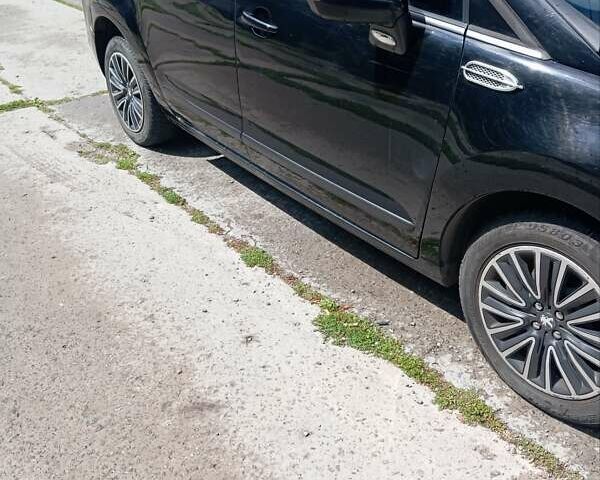 Черный Пежо 5008, объемом двигателя 1.6 л и пробегом 251 тыс. км за 8500 $, фото 5 на Automoto.ua