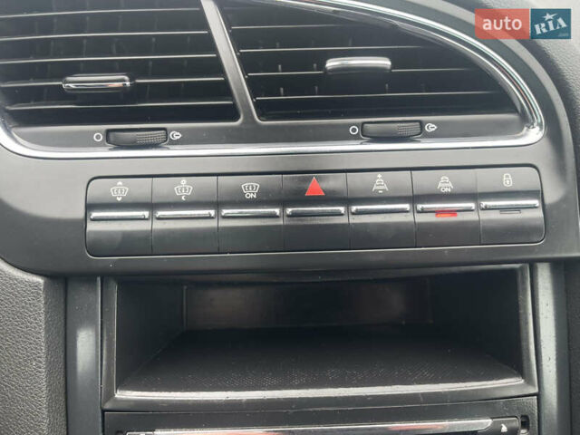 Черный Пежо 5008, объемом двигателя 1.6 л и пробегом 268 тыс. км за 9200 $, фото 7 на Automoto.ua