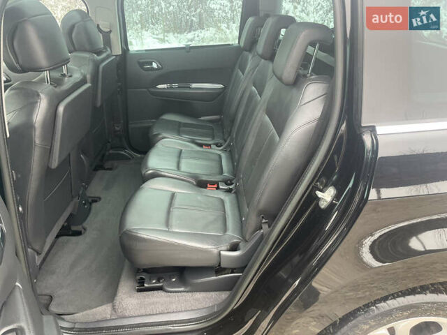 Черный Пежо 5008, объемом двигателя 1.6 л и пробегом 268 тыс. км за 9200 $, фото 28 на Automoto.ua