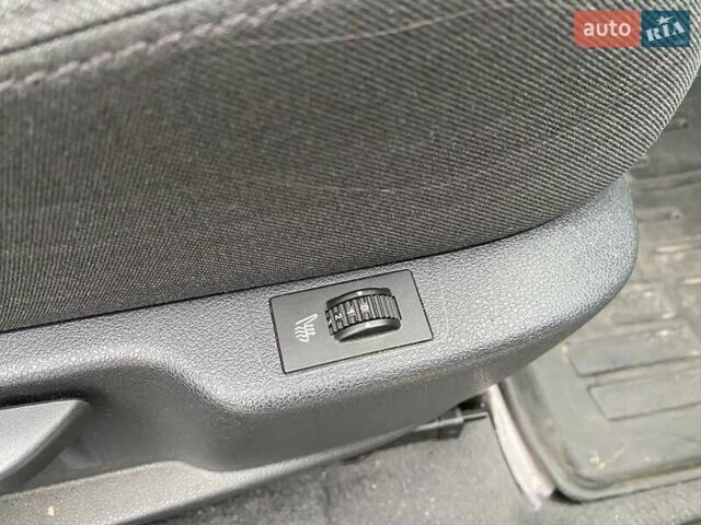 Черный Пежо 5008, объемом двигателя 2 л и пробегом 240 тыс. км за 11600 $, фото 25 на Automoto.ua