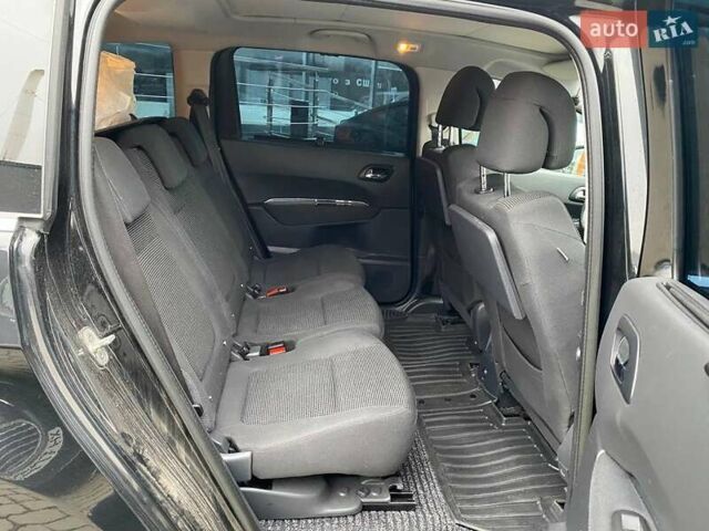 Черный Пежо 5008, объемом двигателя 2 л и пробегом 240 тыс. км за 11600 $, фото 21 на Automoto.ua