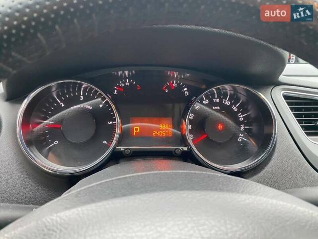 Черный Пежо 5008, объемом двигателя 2 л и пробегом 240 тыс. км за 11600 $, фото 12 на Automoto.ua