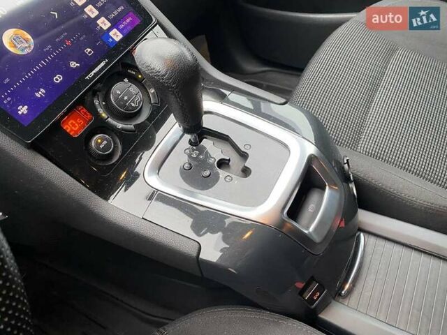 Черный Пежо 5008, объемом двигателя 2 л и пробегом 240 тыс. км за 11600 $, фото 15 на Automoto.ua