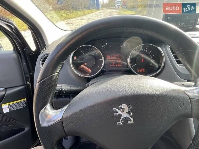 Черный Пежо 5008, объемом двигателя 2 л и пробегом 240 тыс. км за 10500 $, фото 5 на Automoto.ua