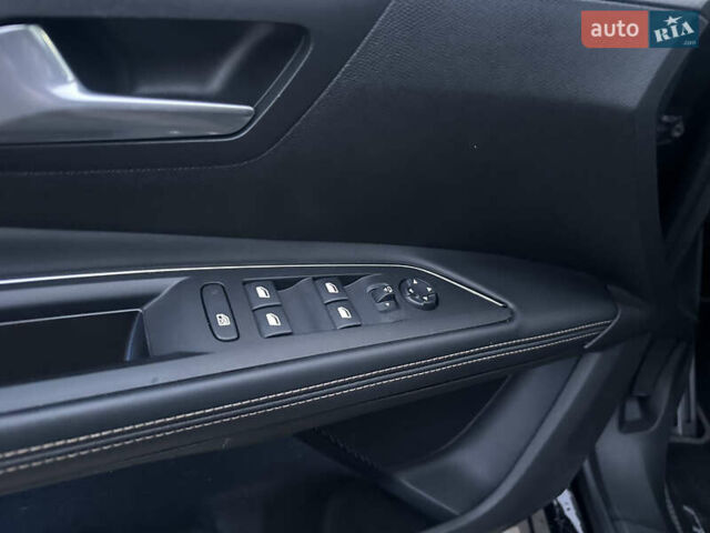 Черный Пежо 5008, объемом двигателя 1.5 л и пробегом 140 тыс. км за 23499 $, фото 31 на Automoto.ua