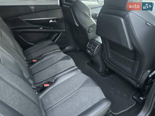 Черный Пежо 5008, объемом двигателя 1.5 л и пробегом 140 тыс. км за 23499 $, фото 18 на Automoto.ua