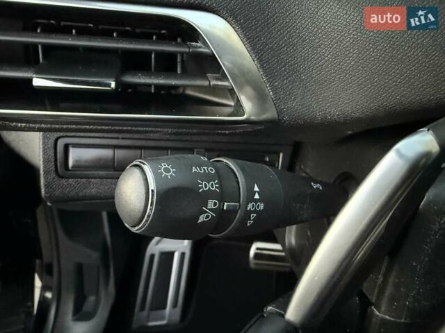 Черный Пежо 5008, объемом двигателя 2 л и пробегом 188 тыс. км за 24900 $, фото 31 на Automoto.ua