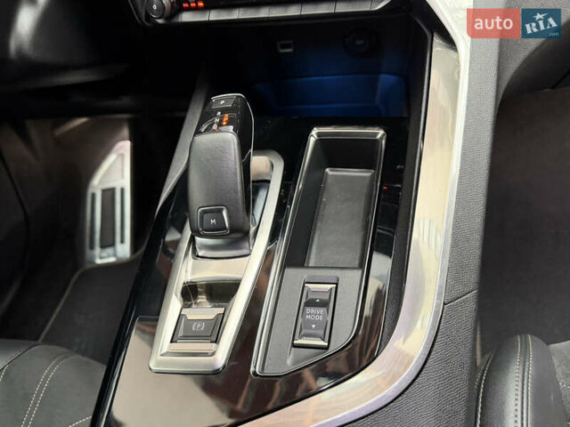 Чорний Пежо 5008, об'ємом двигуна 1.5 л та пробігом 195 тис. км за 24700 $, фото 41 на Automoto.ua