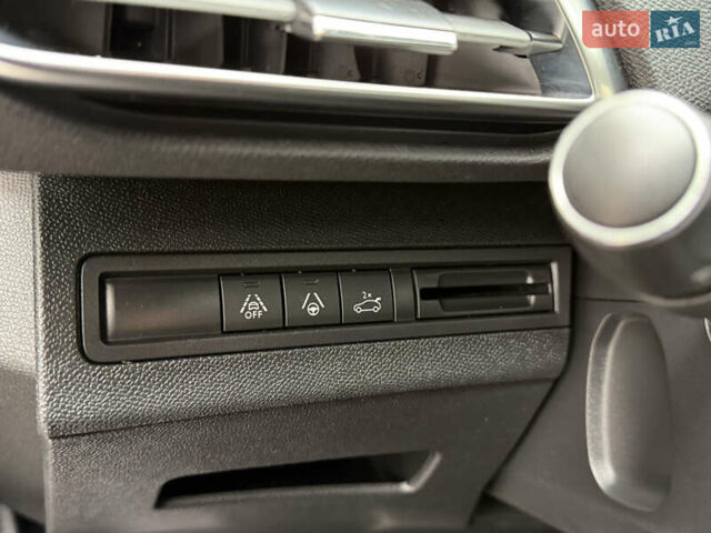 Чорний Пежо 5008, об'ємом двигуна 1.5 л та пробігом 195 тис. км за 24700 $, фото 64 на Automoto.ua