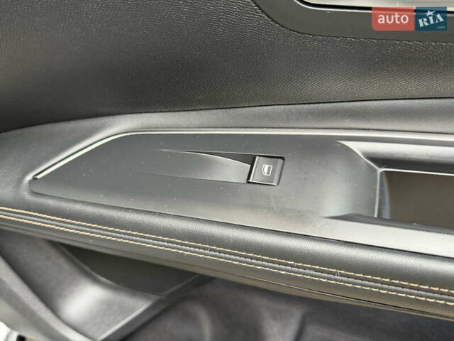 Чорний Пежо 5008, об'ємом двигуна 1.5 л та пробігом 195 тис. км за 24700 $, фото 47 на Automoto.ua