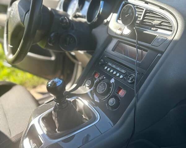 Пежо 5008 2009 в Львове на Automoto.ua Черный Пежо 5008, объемом двигателя 1.6 л и пробегом 253 тыс. км за 6500 $, фото 19 на Automoto.ua