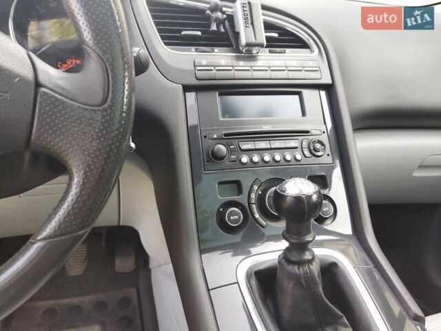 Чорний Пежо 5008, об'ємом двигуна 1.6 л та пробігом 202 тис. км за 6200 $, фото 26 на Automoto.ua