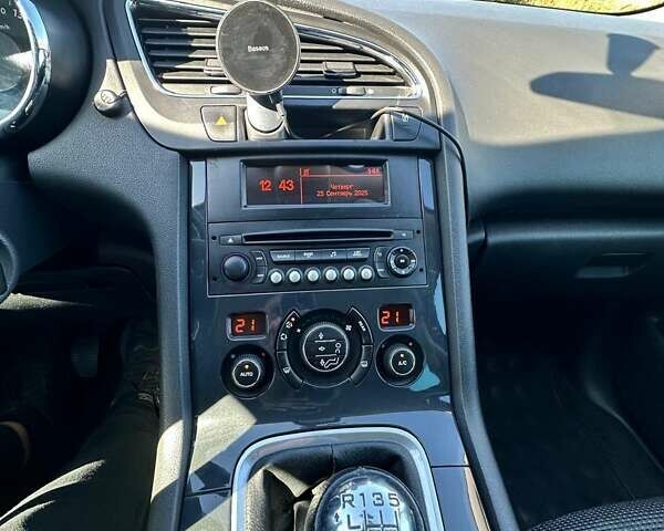 Пежо 5008 2009 в Львове на Automoto.ua Черный Пежо 5008, объемом двигателя 1.6 л и пробегом 253 тыс. км за 6500 $, фото 24 на Automoto.ua