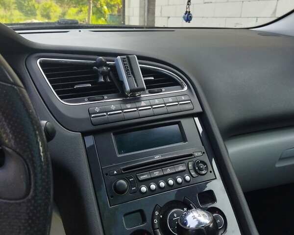 Чорний Пежо 5008, об'ємом двигуна 1.6 л та пробігом 202 тис. км за 6200 $, фото 13 на Automoto.ua