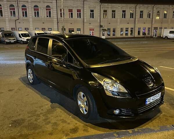Черный Пежо 5008, объемом двигателя 1.6 л и пробегом 147 тыс. км за 8500 $, фото 2 на Automoto.ua