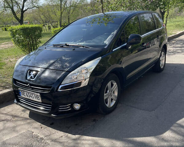 Черный Пежо 5008, объемом двигателя 1.56 л и пробегом 272 тыс. км за 8200 $, фото 3 на Automoto.ua