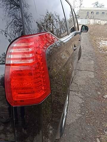 Чорний Пежо 5008, об'ємом двигуна 2 л та пробігом 250 тис. км за 8500 $, фото 7 на Automoto.ua