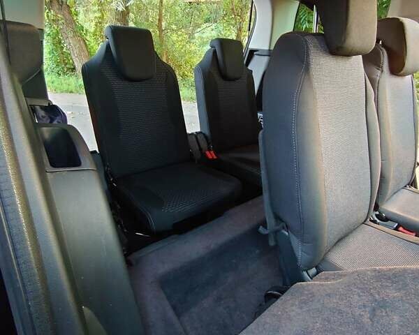 Чорний Пежо 5008, об'ємом двигуна 1.6 л та пробігом 177 тис. км за 8500 $, фото 14 на Automoto.ua