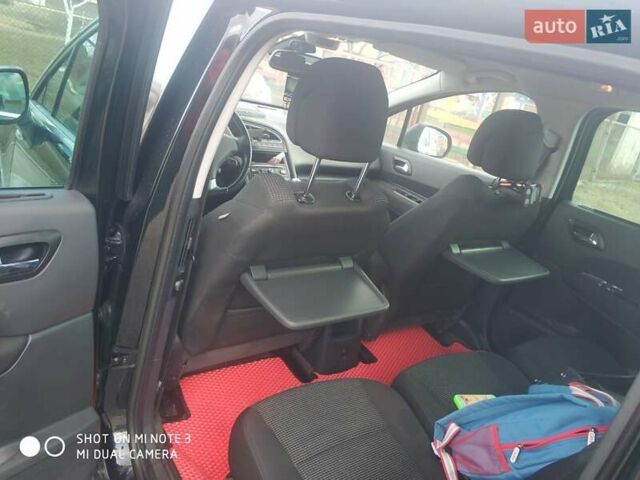 Черный Пежо 5008, объемом двигателя 2 л и пробегом 270 тыс. км за 8600 $, фото 4 на Automoto.ua
