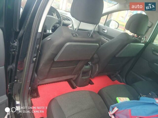Черный Пежо 5008, объемом двигателя 2 л и пробегом 270 тыс. км за 8600 $, фото 5 на Automoto.ua