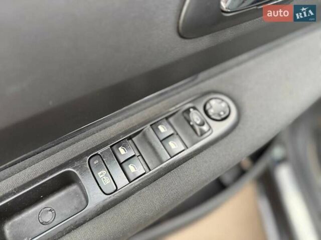 Чорний Пежо 5008, об'ємом двигуна 1.6 л та пробігом 236 тис. км за 7990 $, фото 14 на Automoto.ua