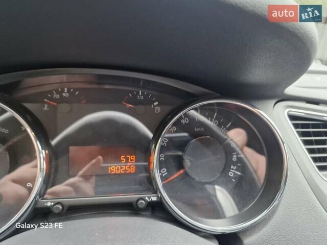 Пежо 5008 2012 в Тернополе на Automoto.ua Черный Пежо 5008, объемом двигателя 1.6 л и пробегом 190 тыс. км за 9900 $, фото 27 на Automoto.ua