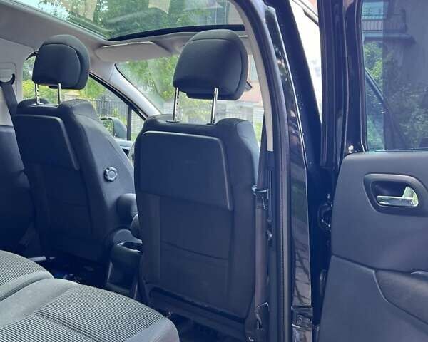 Чорний Пежо 5008, об'ємом двигуна 1.6 л та пробігом 235 тис. км за 8250 $, фото 12 на Automoto.ua