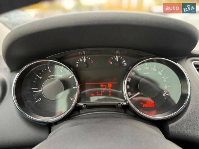 Чорний Пежо 5008, об'ємом двигуна 1.6 л та пробігом 236 тис. км за 7990 $, фото 17 на Automoto.ua