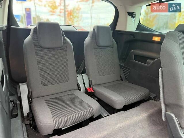 Чорний Пежо 5008, об'ємом двигуна 1.6 л та пробігом 236 тис. км за 7990 $, фото 10 на Automoto.ua