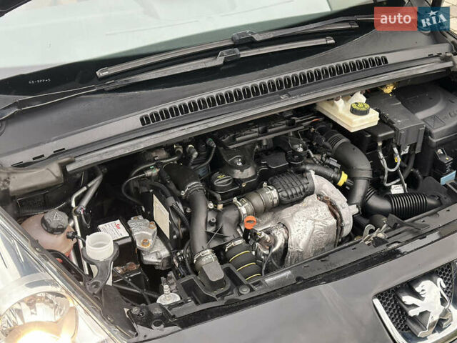 Черный Пежо 5008, объемом двигателя 1.6 л и пробегом 225 тыс. км за 8950 $, фото 77 на Automoto.ua