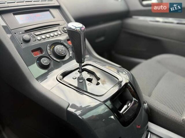 Чорний Пежо 5008, об'ємом двигуна 1.6 л та пробігом 236 тис. км за 7990 $, фото 20 на Automoto.ua