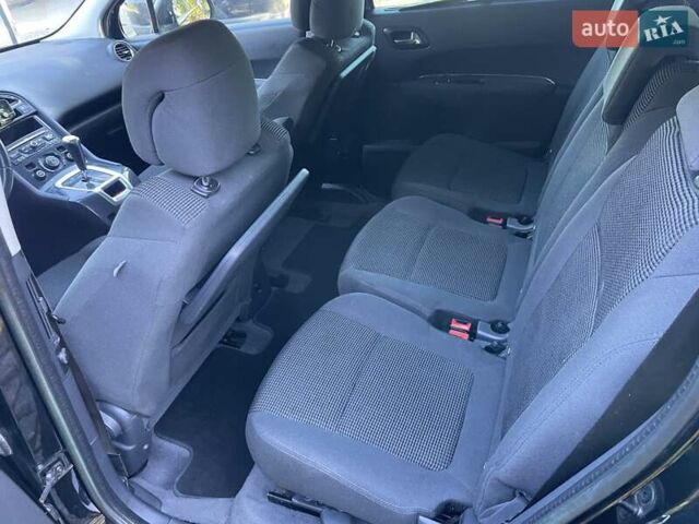 Черный Пежо 5008, объемом двигателя 1.6 л и пробегом 237 тыс. км за 8100 $, фото 8 на Automoto.ua