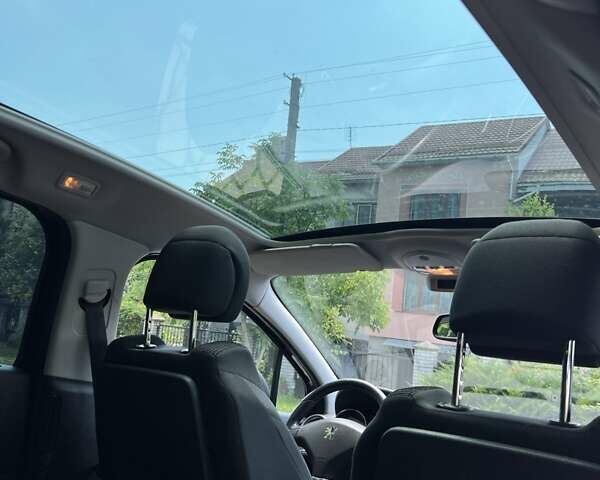 Чорний Пежо 5008, об'ємом двигуна 1.6 л та пробігом 235 тис. км за 8250 $, фото 13 на Automoto.ua