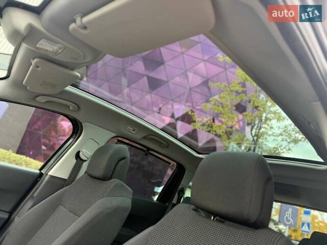 Чорний Пежо 5008, об'ємом двигуна 1.6 л та пробігом 236 тис. км за 7990 $, фото 13 на Automoto.ua